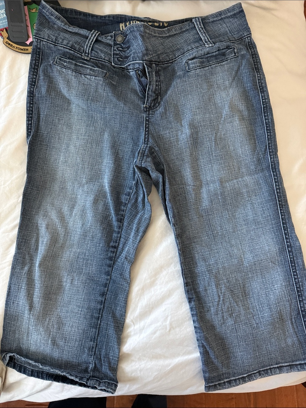 Hydraulic Mid Wash Blue Cropped (just below knee) Jeans shorts